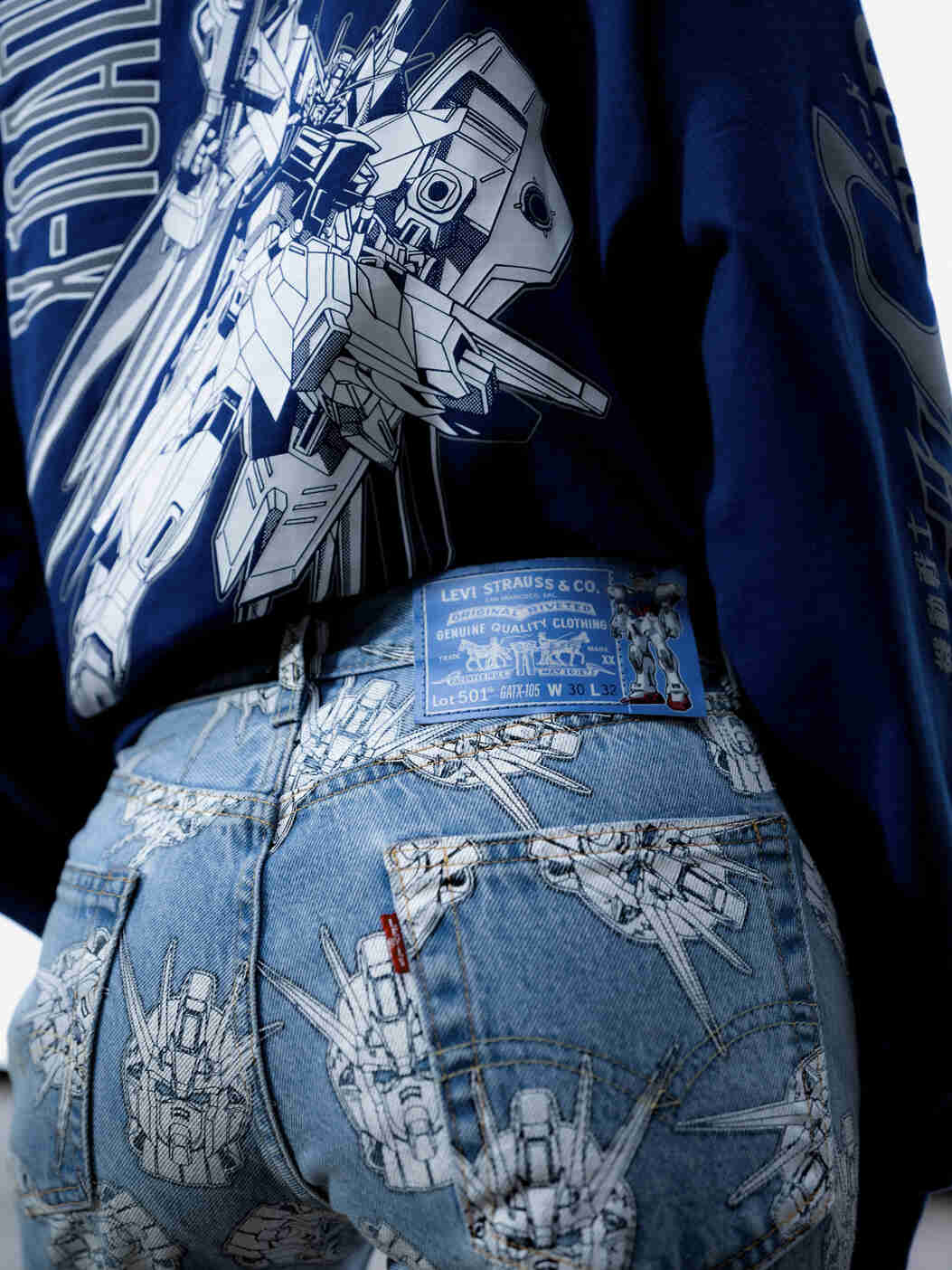 Levi’s® x Gundam Hadirkan Koleksi Pakaian Desain Futuristik