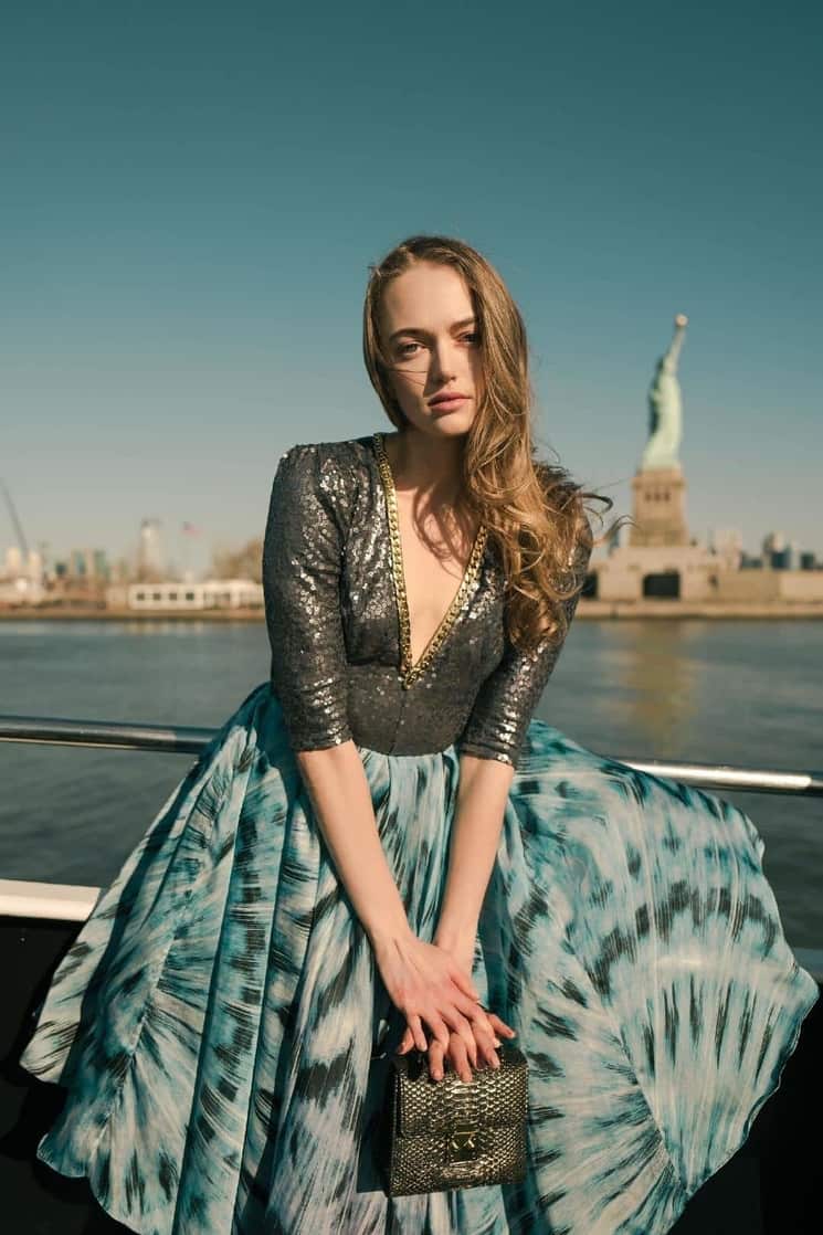 Gisca Dmelia Menampilkan Trunk Show di New York