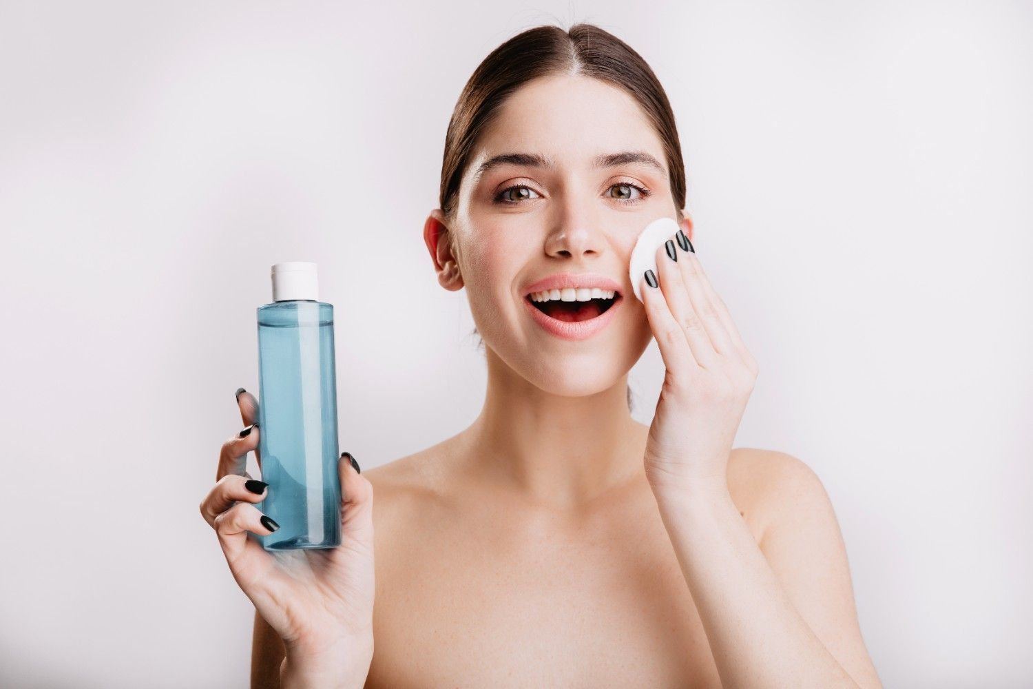 5 Rekomendasi Micellar Water yang Aman untuk Kulit Sensitif!